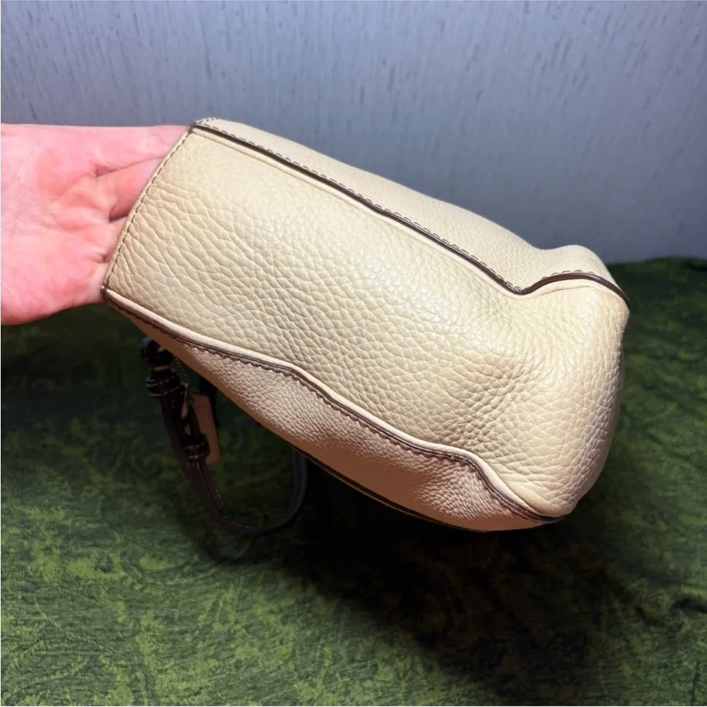 Coach purse east west Chelsea tan brown silver handbag - Picture 9 of 15